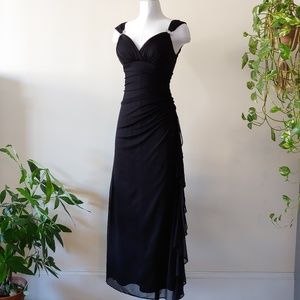 BLACK GATHERED SIDE RUFFLE CRYSTAL DETAIL DRESS